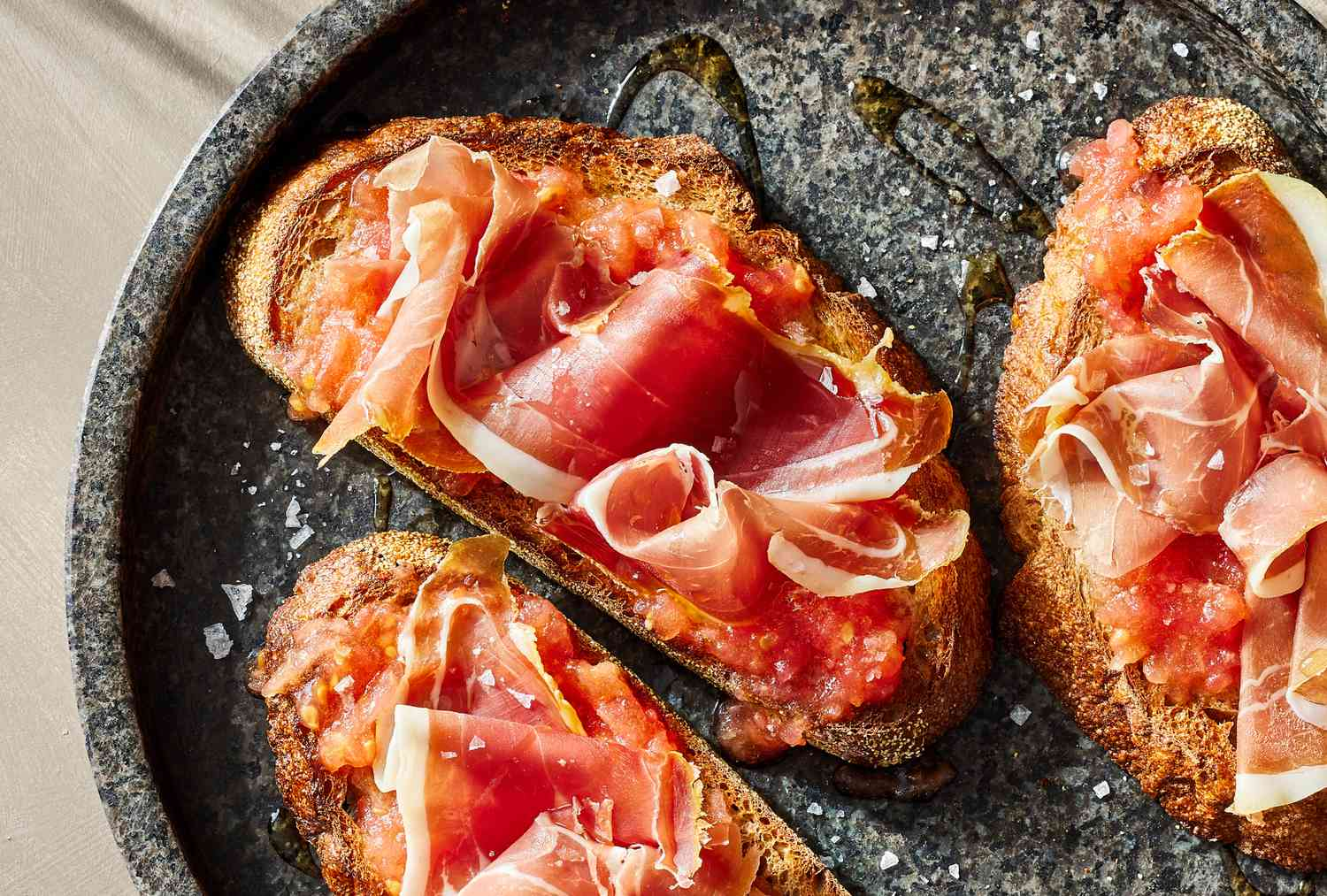 Pan con Tomate