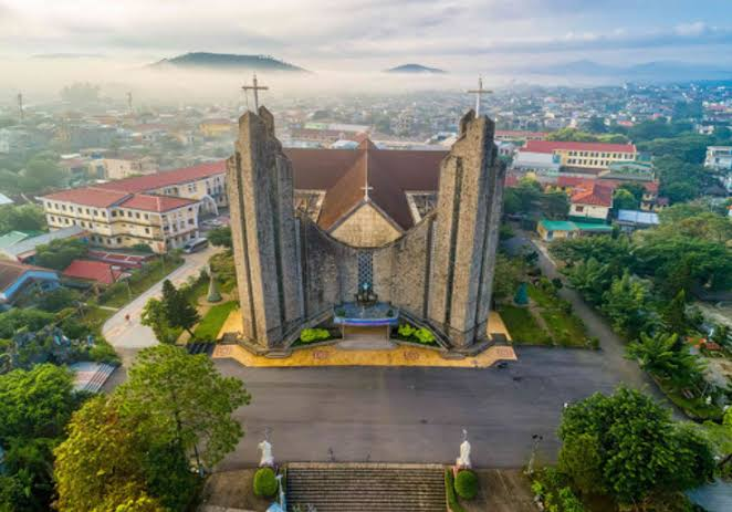 Hue Cathedral / Phu Cam Cathedral