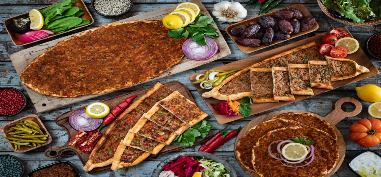 Pide / Lahmacun