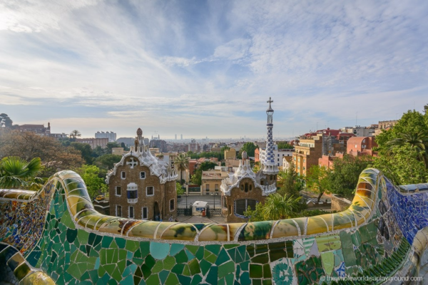 Take Photos from the Best Gaudí Viewpoints