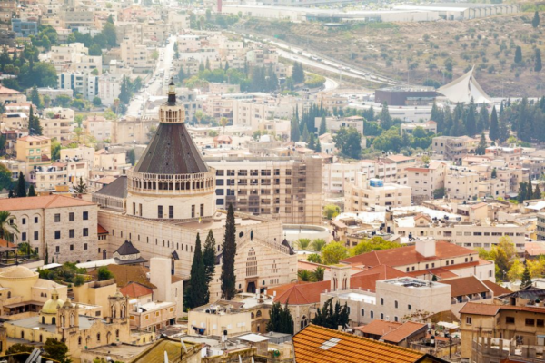 Take Photos of the Basilica and Old City