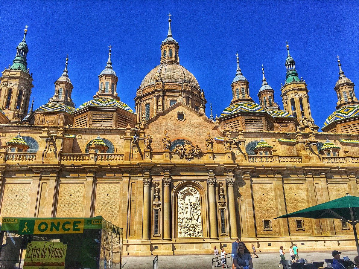 Plaza del Pilar