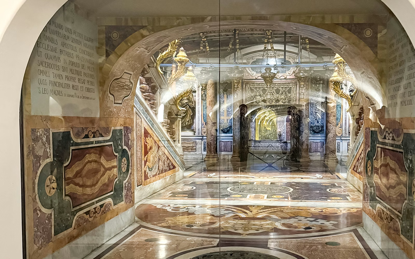 Vatican Necropolis / Scavi