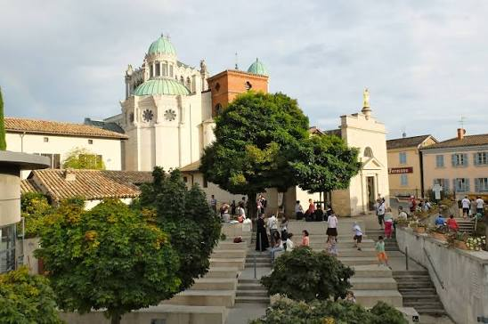 Visit Nearby Lyon