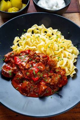 Beef Pörkölt